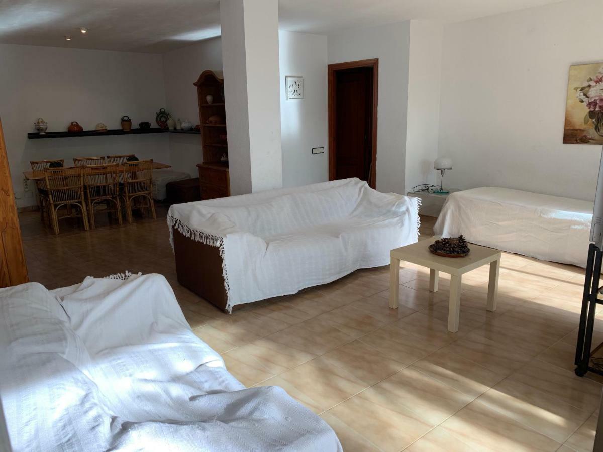 Apartamento - Wifi Free - Frente Al Mar Салоу Екстериор снимка