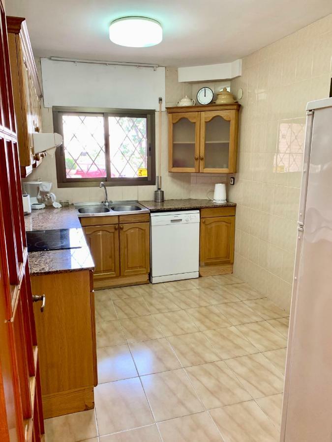 Apartamento - Wifi Free - Frente Al Mar Салоу Екстериор снимка